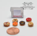 1:12 Dollhouse Miniature 6 Assorted Donuts in Window Box/ BD K2648