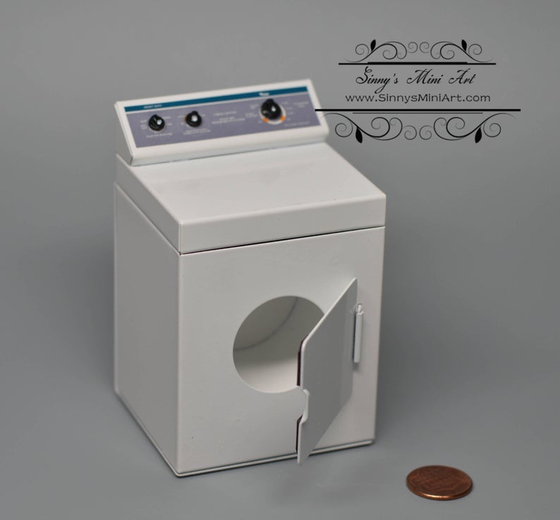 Dollhouse Miniature Round Laundry Basket - Blue 1:12 Scale - US