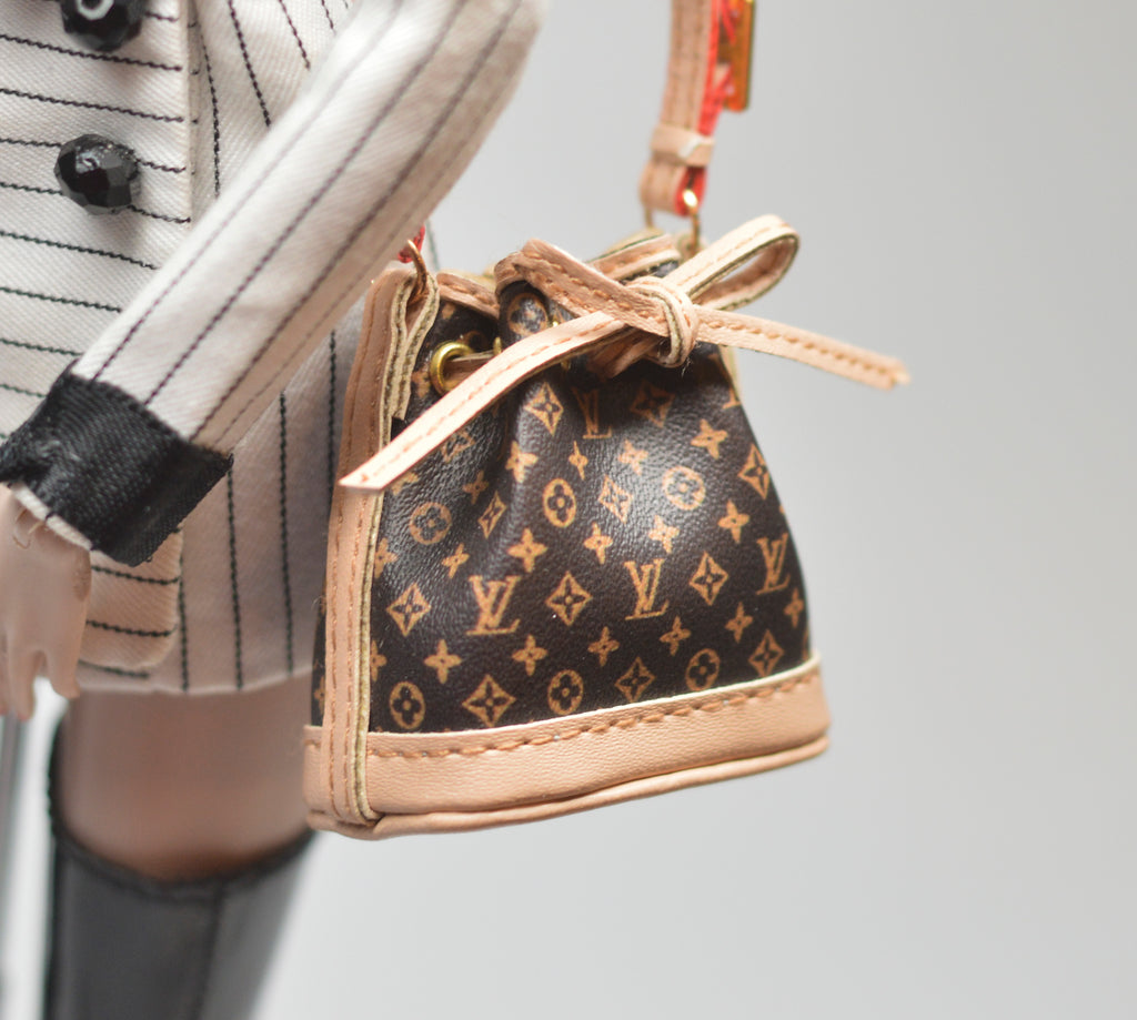1:6 Miniature Doll Handbag/ Doll Purse Miniature luxury Bag MJC66 – Sinny's  Mini Art