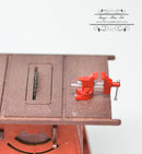 1:12 Dollhouse Miniature Vise Top Mounted/Miniature Tool IM 0134-1
