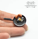 1:12 Dollhouse Miniature Broken Egg in Frying Pan BD F093