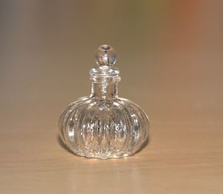 1:12 Miniature Glass Bottle with Lid D58