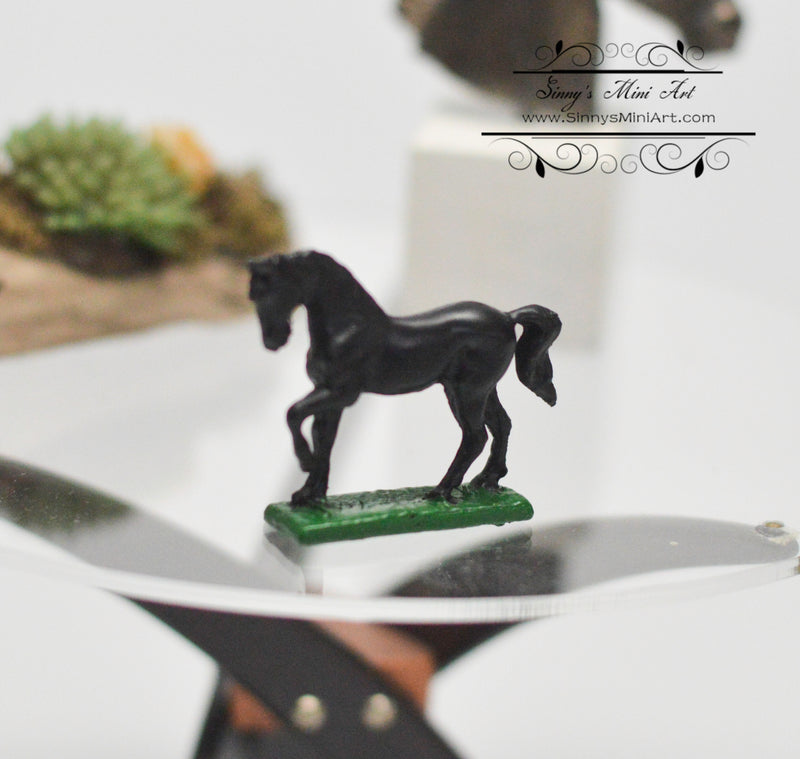 1:12 Dollhouse Miniature Horse Statue AZ T8507