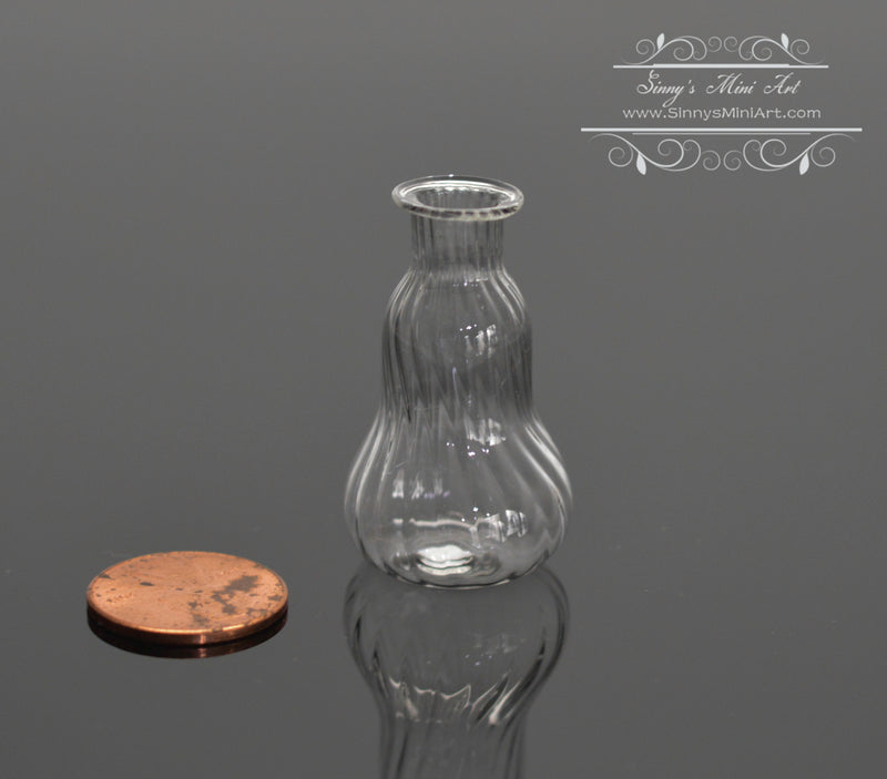 1:12 Miniature Glass Vase D46