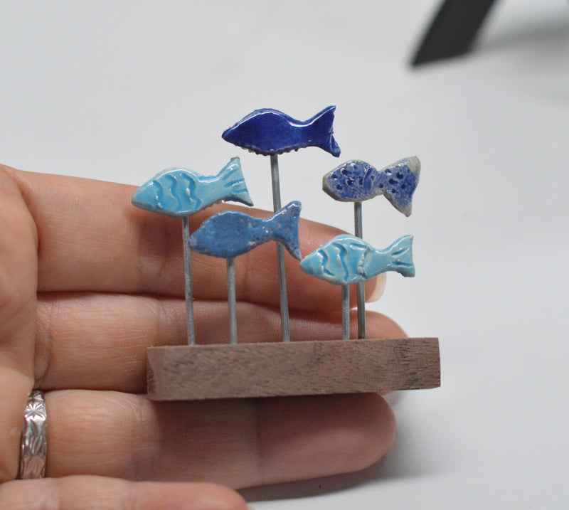 1:12 Dollhouse Miniature Fish in Group Statue CLM001-A