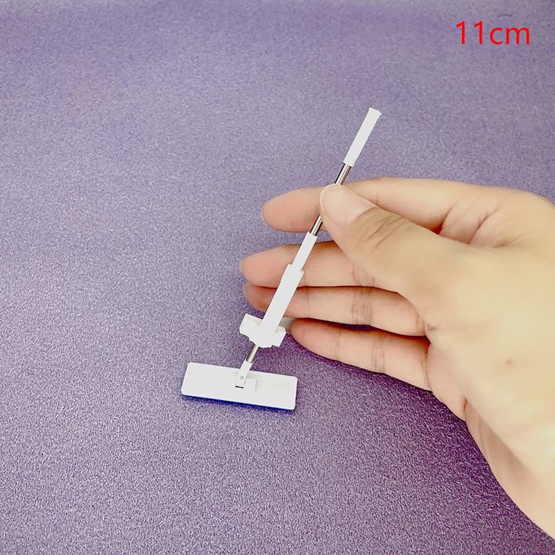 1:12 Dollhouse Miniature Mop /Miniature Bathroom D24