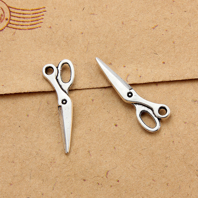 1:12 Miniature Metal Scissors B80