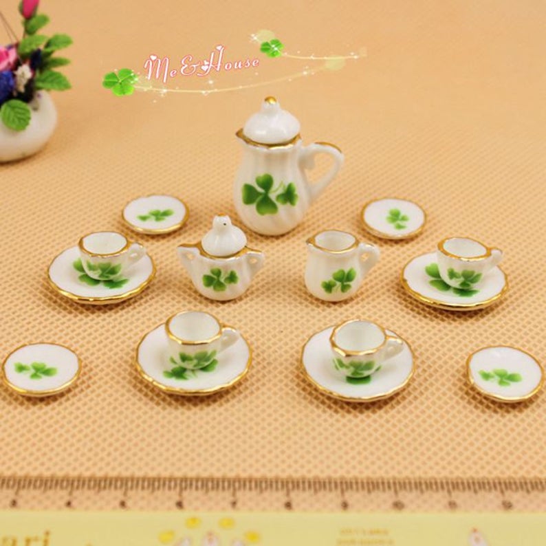 A set (15 pc) of 1:12 Dollhouse Miniature Tea Set/ Miniature plates B35-5