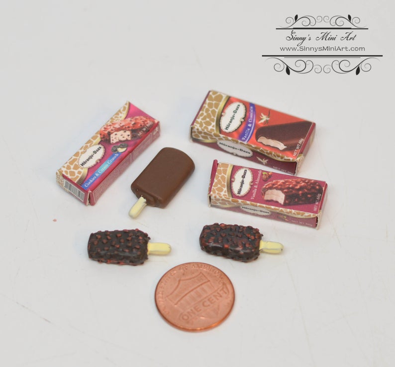 1:6 Dollhouse Miniature Chocolate/ Almonds Ice Cream/ Miniature Ice Cream A50