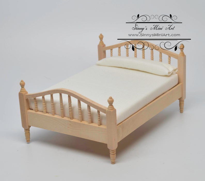 1:12 Dollhouse Miniature Unpainted Double Bed with Mattress/ AZ CL08690