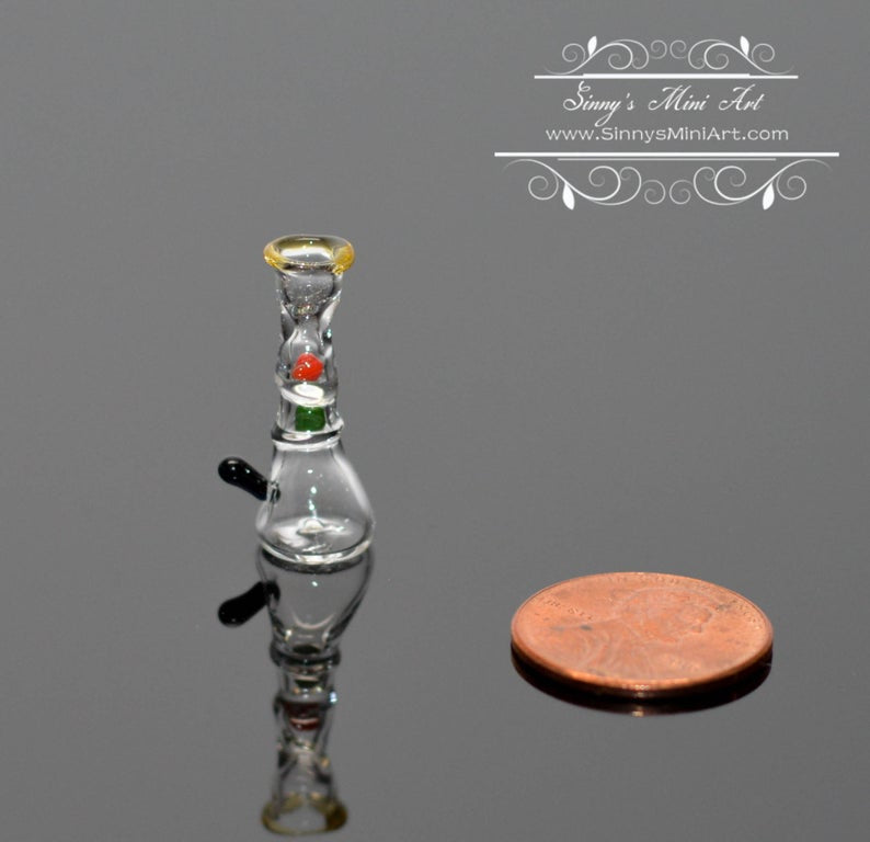 1:12 Dollhouse Miniature Colorful Glass Smoking Pipe BD HB454