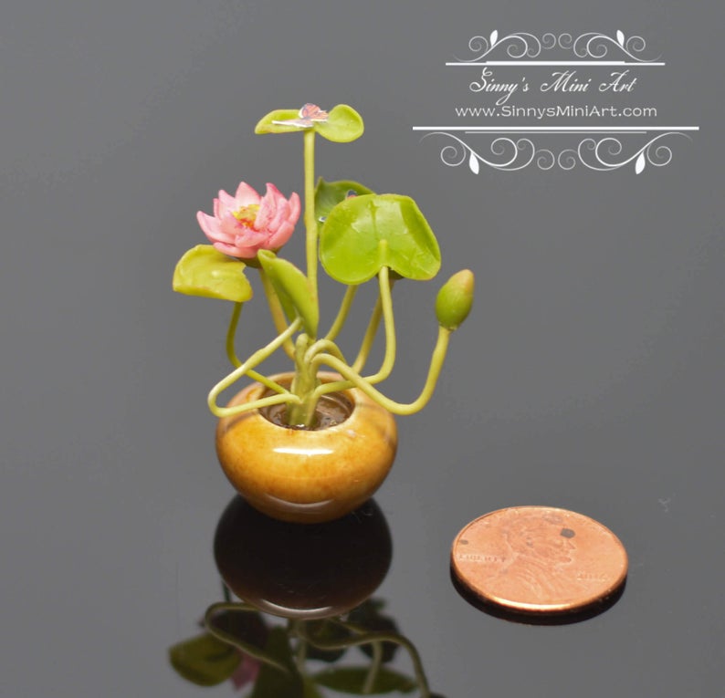 DIS 1:12 Dollhouse Miniature Water Lily Arrangement-Lavender BD A107