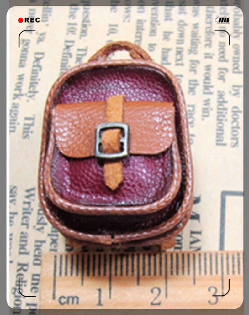 1:12 Dollhouse Miniature bag/ Miniature Purse D114-1