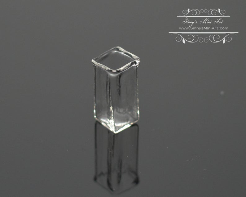 1:12 Miniature Square Clear Glass Vase BD HB018