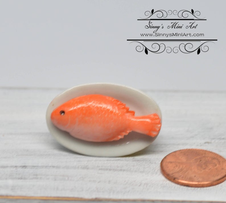 1:12 Dollhouse Miniature Tilapia Fish on Plate BD K3052
