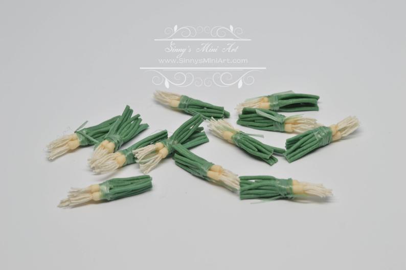 6 Bunches of 1:12Dollhouse Miniature Green Onion BD P035