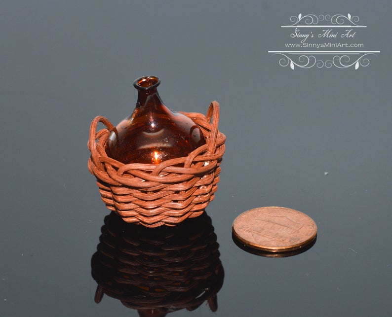 1:12 Dollhouse Miniature Amber Glass Demijohn in Basket BD H135