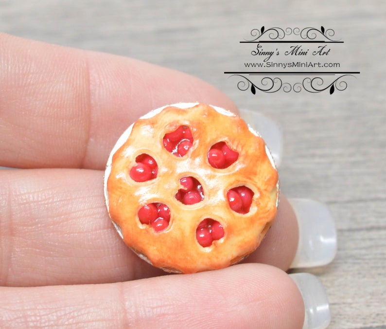 1:12 Dollhouse Miniature Cherry Pie with Heart Crust BD K2122