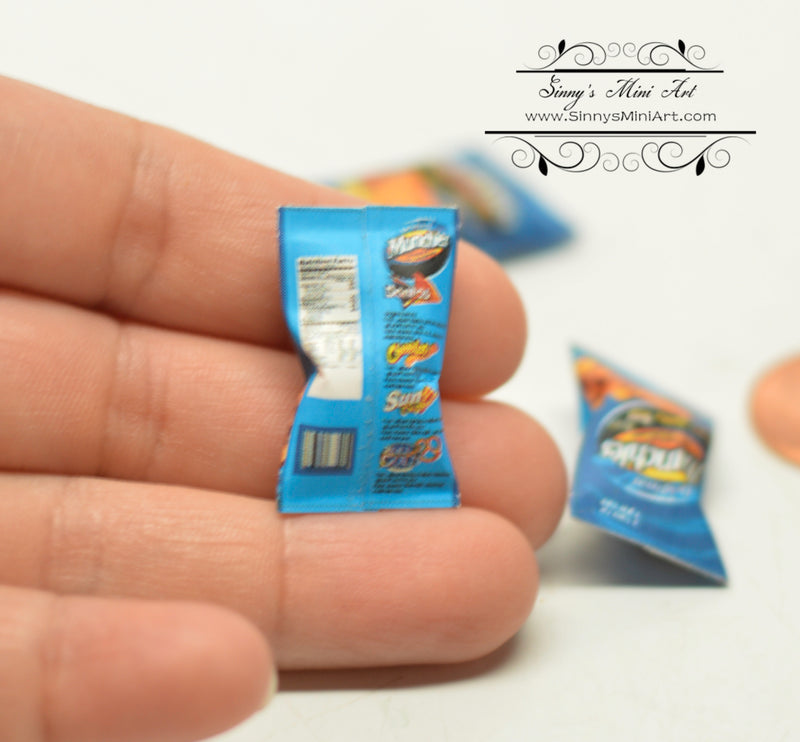 1:12 Dollhouse Miniature Chips/ Miniature Snack HRM 54221