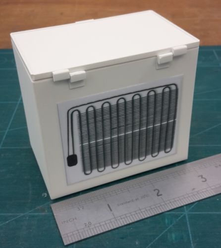 1:12 Dollhouse Chest Freezer - opening DMUK DA40