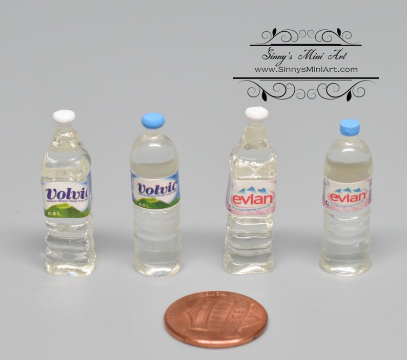 1:12 A Set of Dollhouse Miniature Bottle Water /4 PC D103