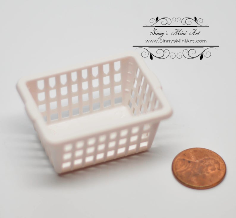 1:12 Dollhouse Miniature Square Laundry Basket AZ IM65295