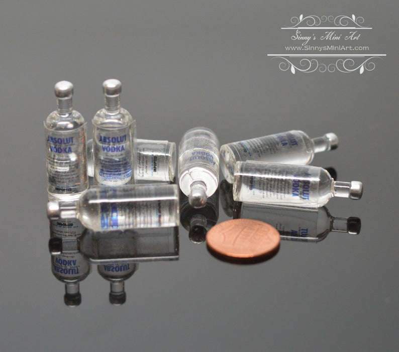 1:6 Dollhouse Miniature Vodka / Miniature Alcohol Doll Blythe Drink C30