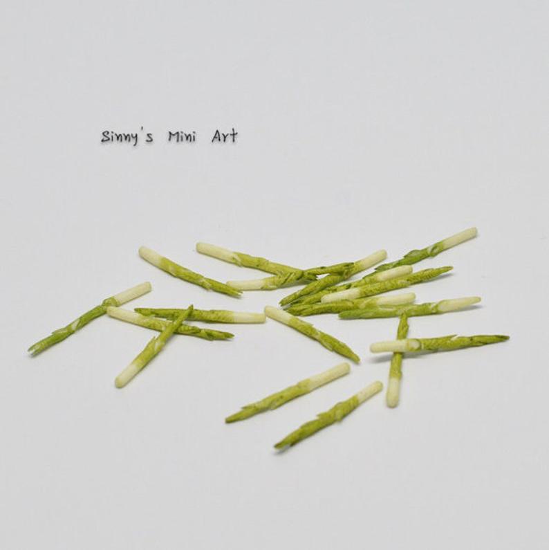 1:12 Dollhouse Miniature Asparagus Spears( 9 PC) Food BD P071