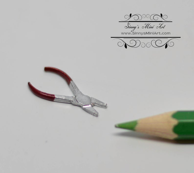 1:12 Dollhouse Miniature Red Pliers/Needle Nose Miniature Tool/ IM 0115-1