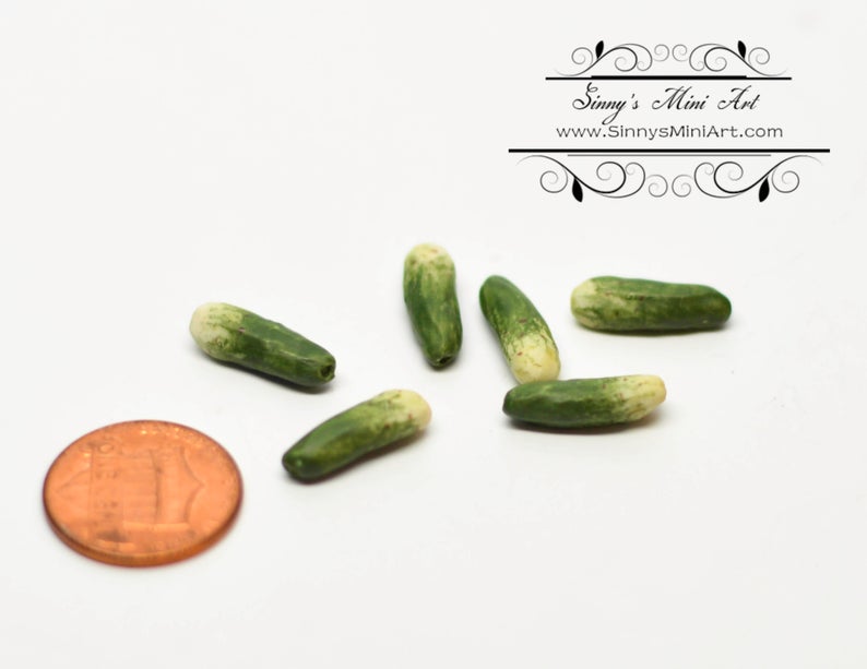 DIS 1:12 Dollhouse Miniature Cucumber /Miniature Vegetable 6 PC AZ A1477