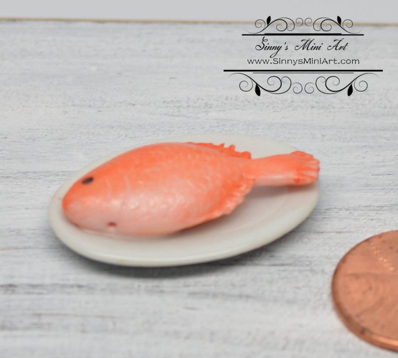 1:12 Dollhouse Miniature Tilapia Fish on Plate BD K3052