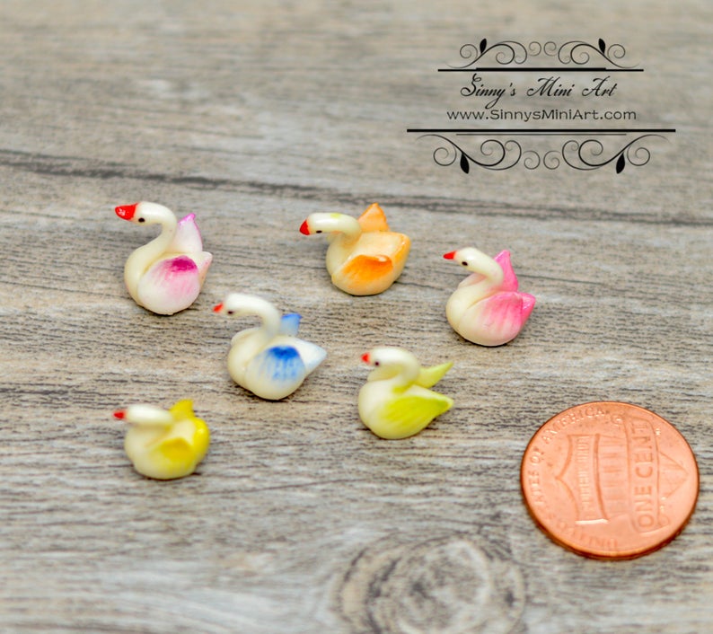 Discontinued 1:48 Dollhouse Miniature Swans 6 Pieces in Assorted Colors BD MW007