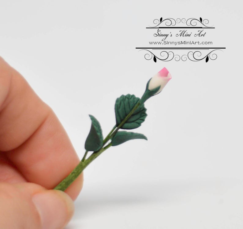 1:12 Dollhouse Miniature Single Pink/White Rose Bud with Leaves BD E2032