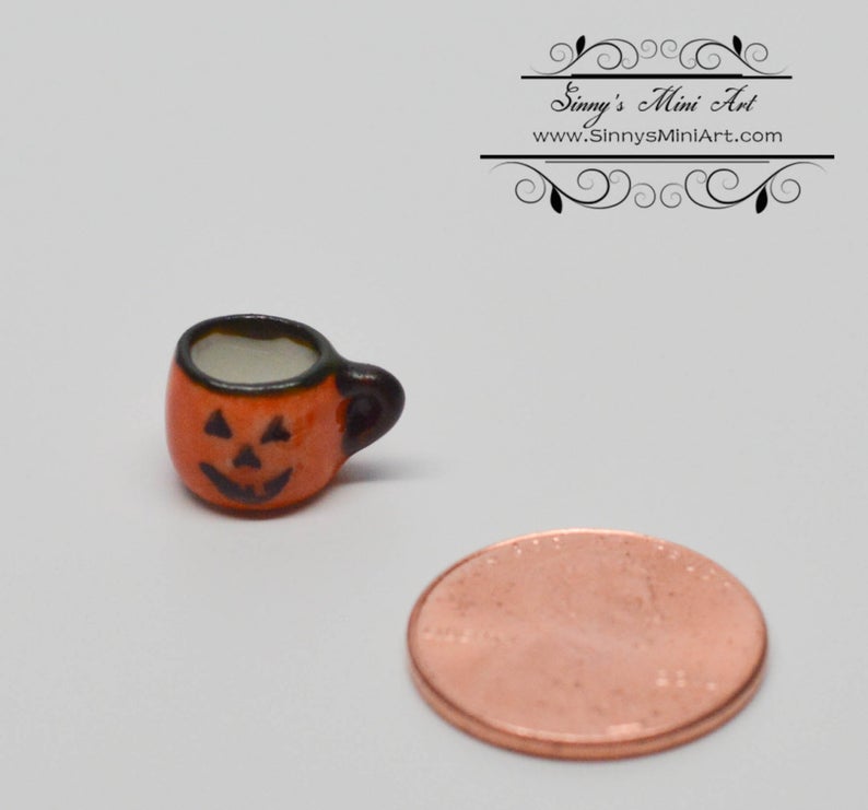 1:12 Dollhouse Miniatures Jack-O-Lantern Mug BD B334