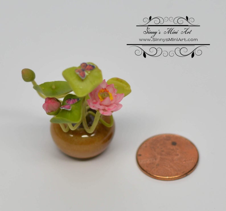 DIS 1:12 Dollhouse Miniature Water Lily Arrangement-Lavender BD A107