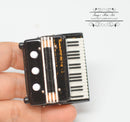 1:12 Dollhouse Miniature Accordion Miniature Instrument E21