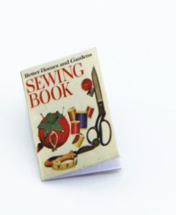 1:12 Dollhouse Miniature Magazine Sewing Crafting Magazine/Book C144