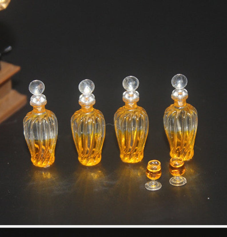 1:12 Dollhouse Miniature Whiskey / Miniature Alcohol Miniature Drink D123