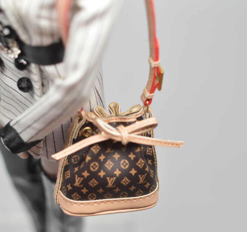1:6 Miniature Velvet Doll Handbag Cream/ Miniature luxury Bag MJC71-Cr –  Sinny's Mini Art