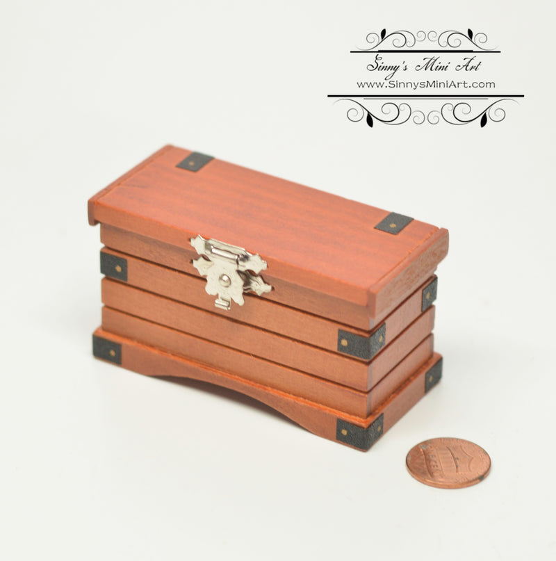 1:12 Dollhouse Miniature Trunk/ Chest E60