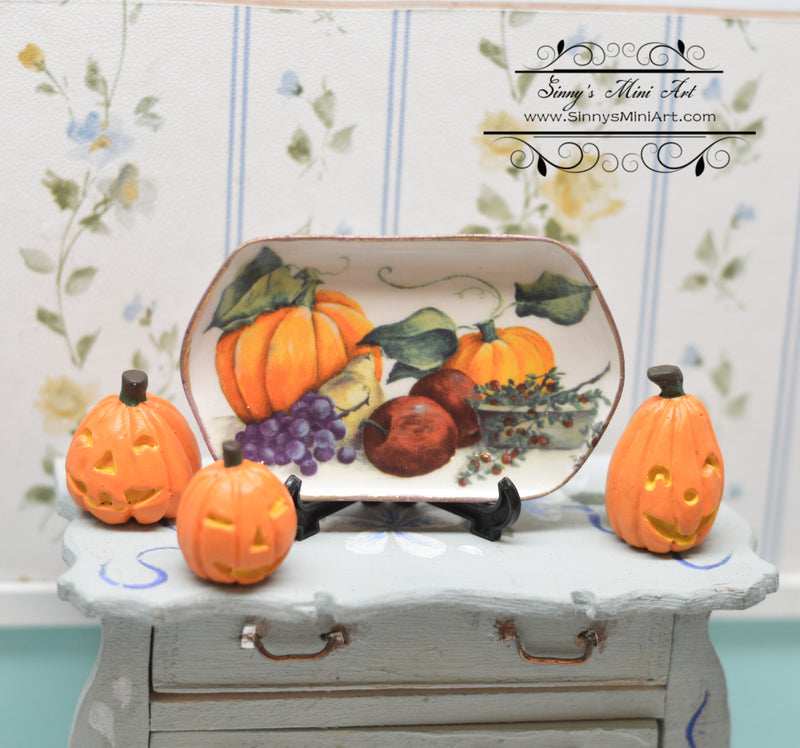 Dollhouse Miniature Pumpkins Tray BB CDD680