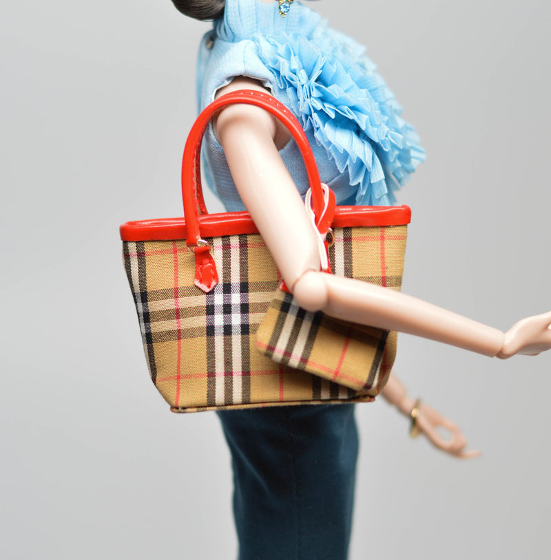 Miniature Doll Burberry Mini Doll luxury Fashion Royalty Blythe Barbie –  Sinny's Mini Art