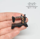 1:12 Dollhouse Miniature Old Fashioned Sewing Machine D116