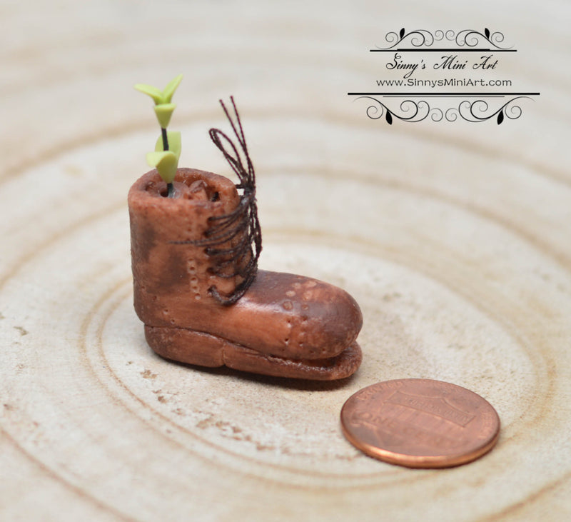 1:12 Dollhouse Miniature Boot Plant BD H026