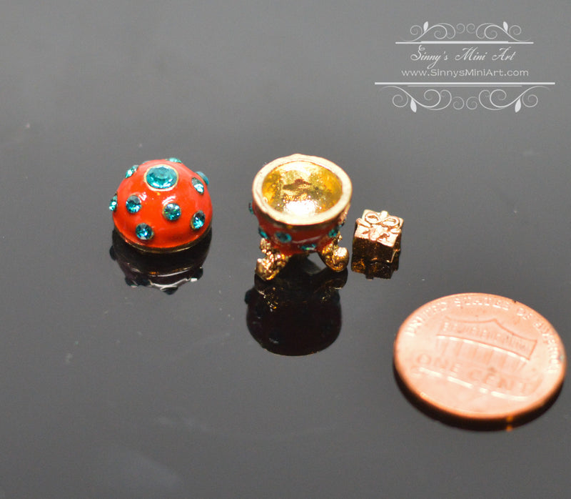 1:12 Dollhouse Miniature Imperial Jeweled Egg- Red BD J010