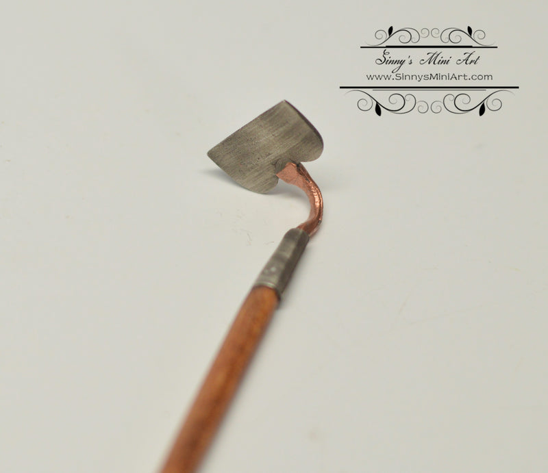 1:12 Dollhouse Miniature Hoe-Antique MWC 501