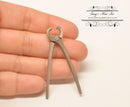 1:12 Dollhouse Miniature Tongs MWC 781