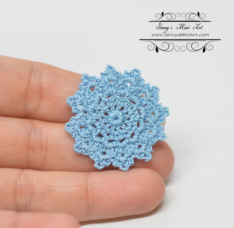 1:12 Dollhouse Miniature Hand Crocheted 1 inch Blue Fancy Doily BD D005