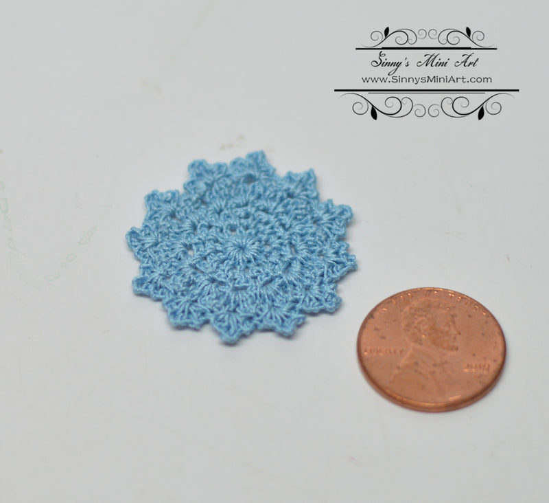 1:12 Dollhouse Miniature Hand Crocheted 1 inch Blue Fancy Doily BD D005