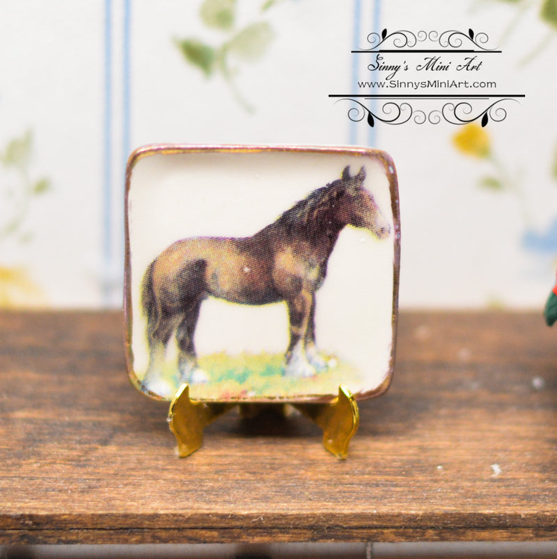 1:12 Dollhouse Miniature Horse on Square Plate BB CDD512